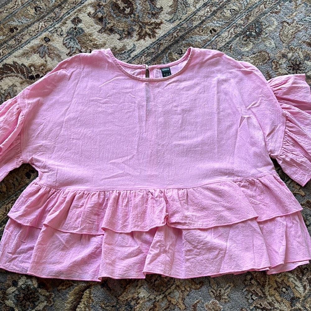 Pink Ruffled women’s top